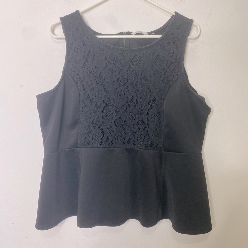 🎈4 for $40🎈Reitmans Black Lace Floral Peplum Top Size XL